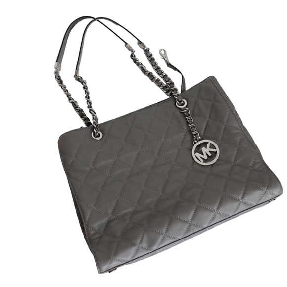 Michael Kors Handbags - M✨ Sale- Michael Kors Susannah Large Grey Quilted Bag